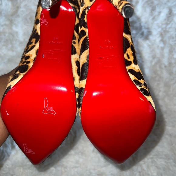 Christian Louboutin So Kate Heels in Leopard (NWOT) - Picture 2 of 6
